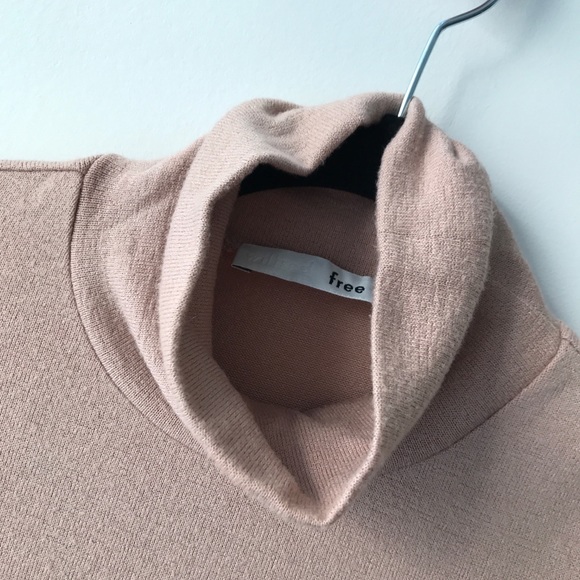 Wilfred Turtleneck Sweater - Picture 3 of 4